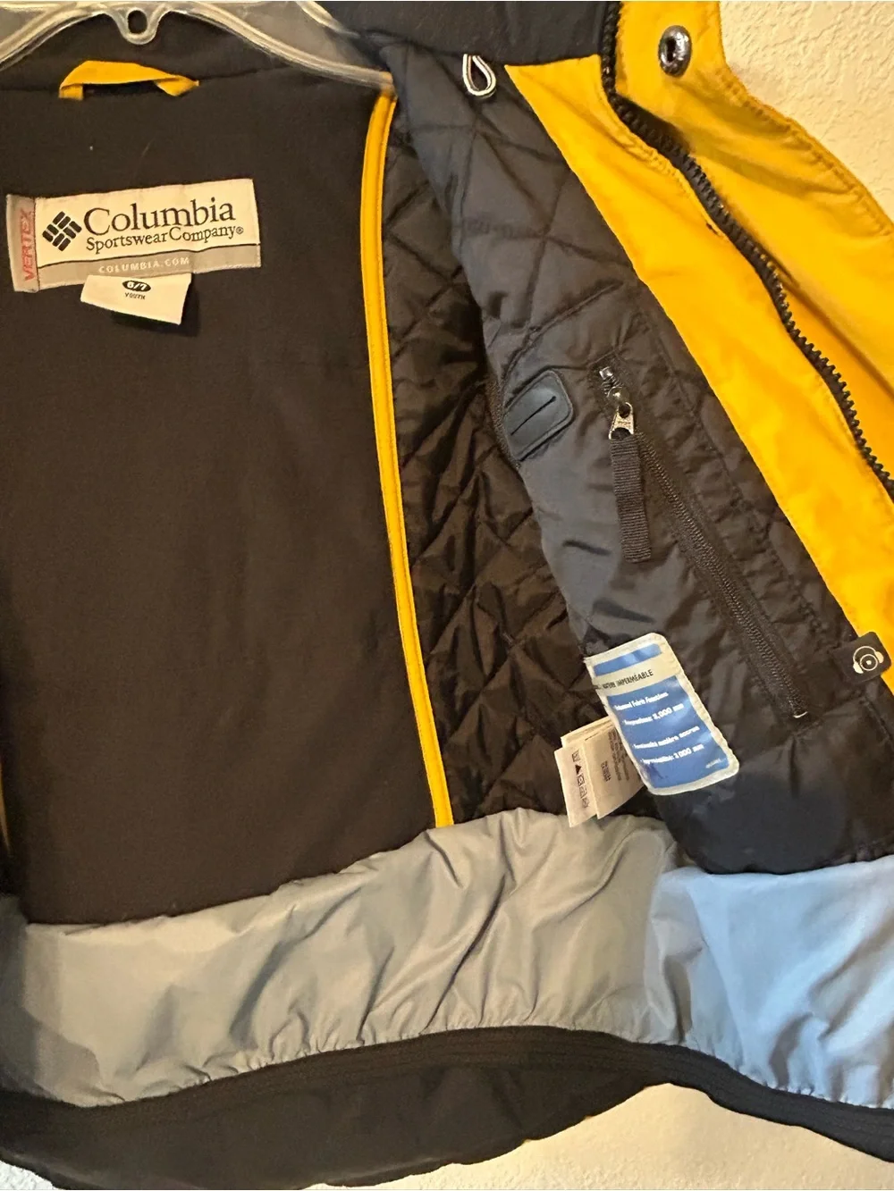 Columbia Vertex boys youth hooded ski jacket yellow black winter coat - 6/7